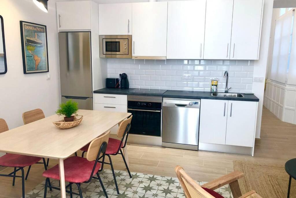 Gatu Premium Villa Libertad, Preferente Mayores De 25 Anos Y Familias Cadix Extérieur photo